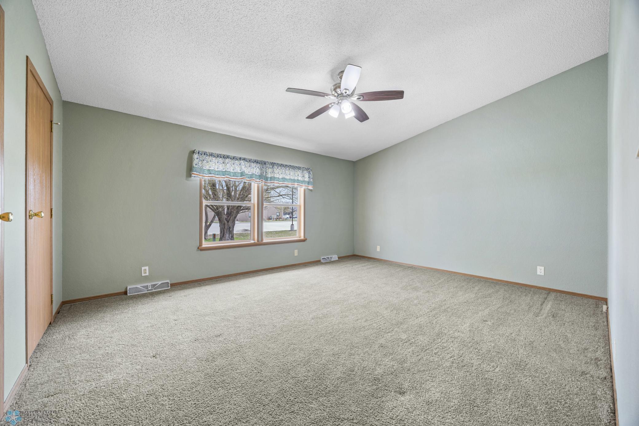 531 10th Avenue, Casselton, North Dakota image 10