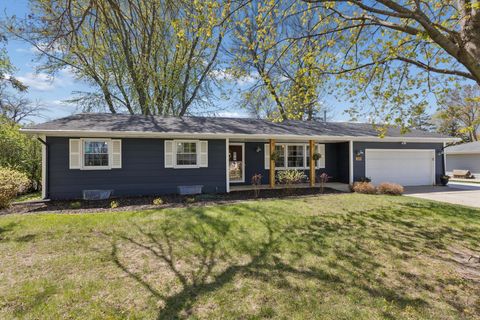 Homes For Sale - 320 4th Street<br/> Mayer, MN 55360
