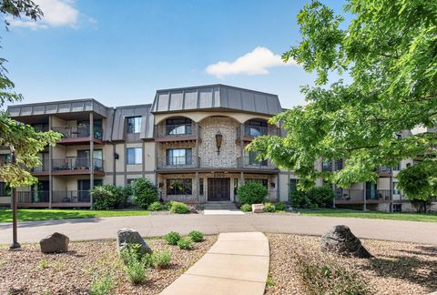 Condo For Sale - 2200 Nevada Avenue<br/> Minneapolis, MN 55426