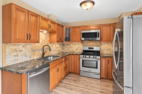 Townhouse For Sale - 2646 Mackubin Street<br/> Roseville, MN 55113