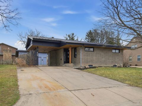 Homes For Sale - 609 Harriet Avenue<br/> Owatonna, MN 55060