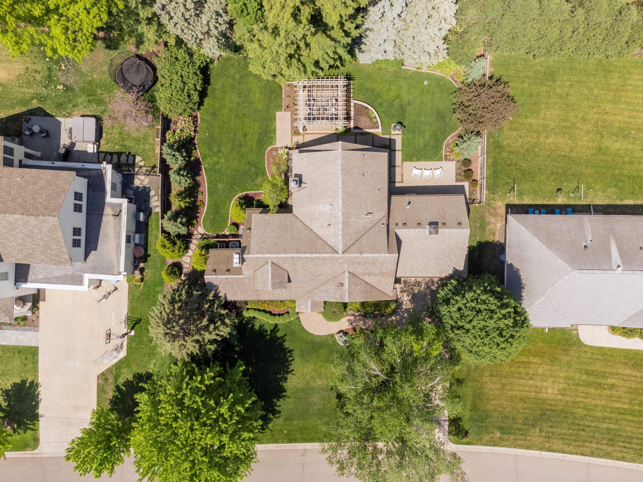 4606 Lakeview Drive, Minneapolis, Minnesota image 19