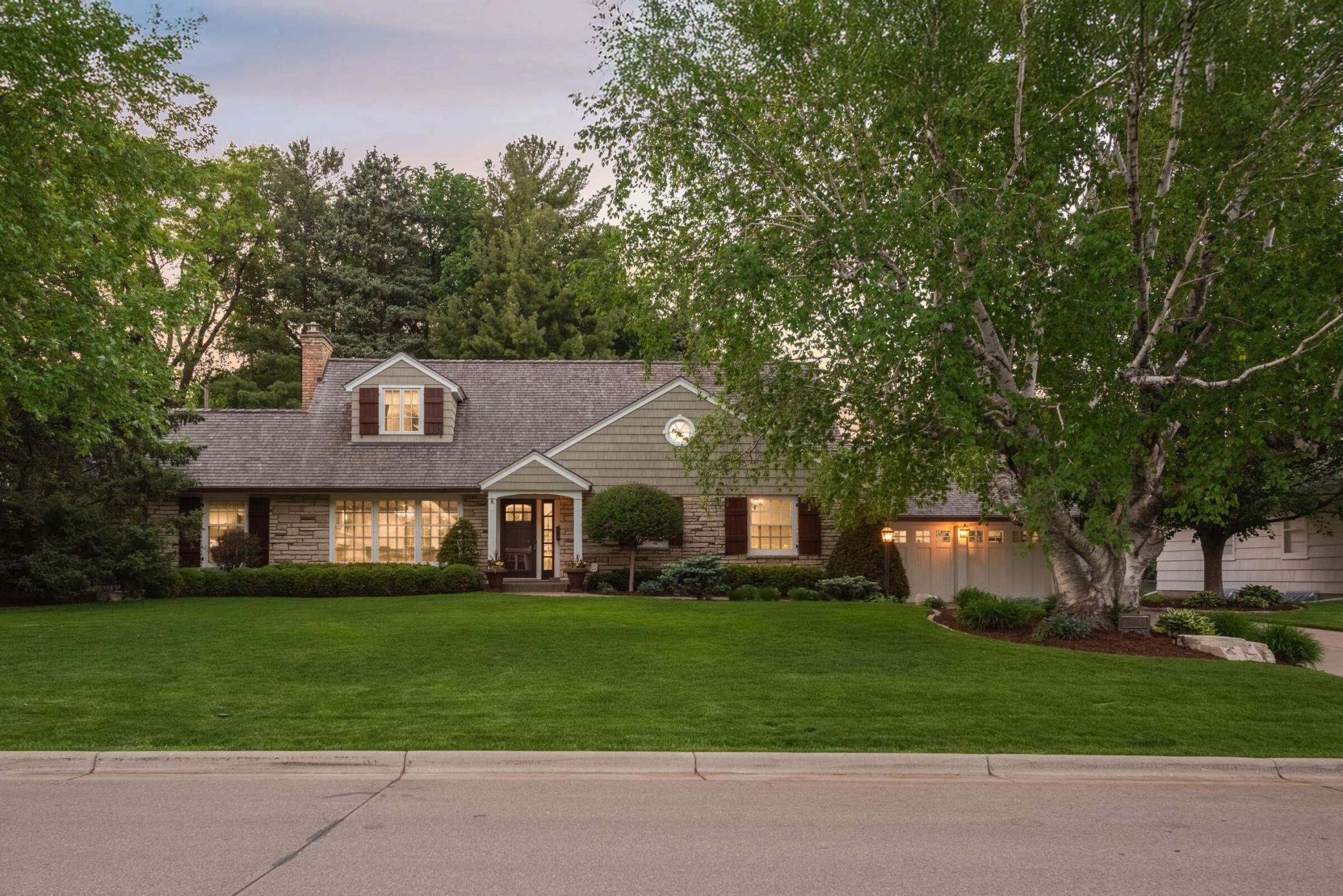 4606 Lakeview Drive, Minneapolis, Minnesota image 16