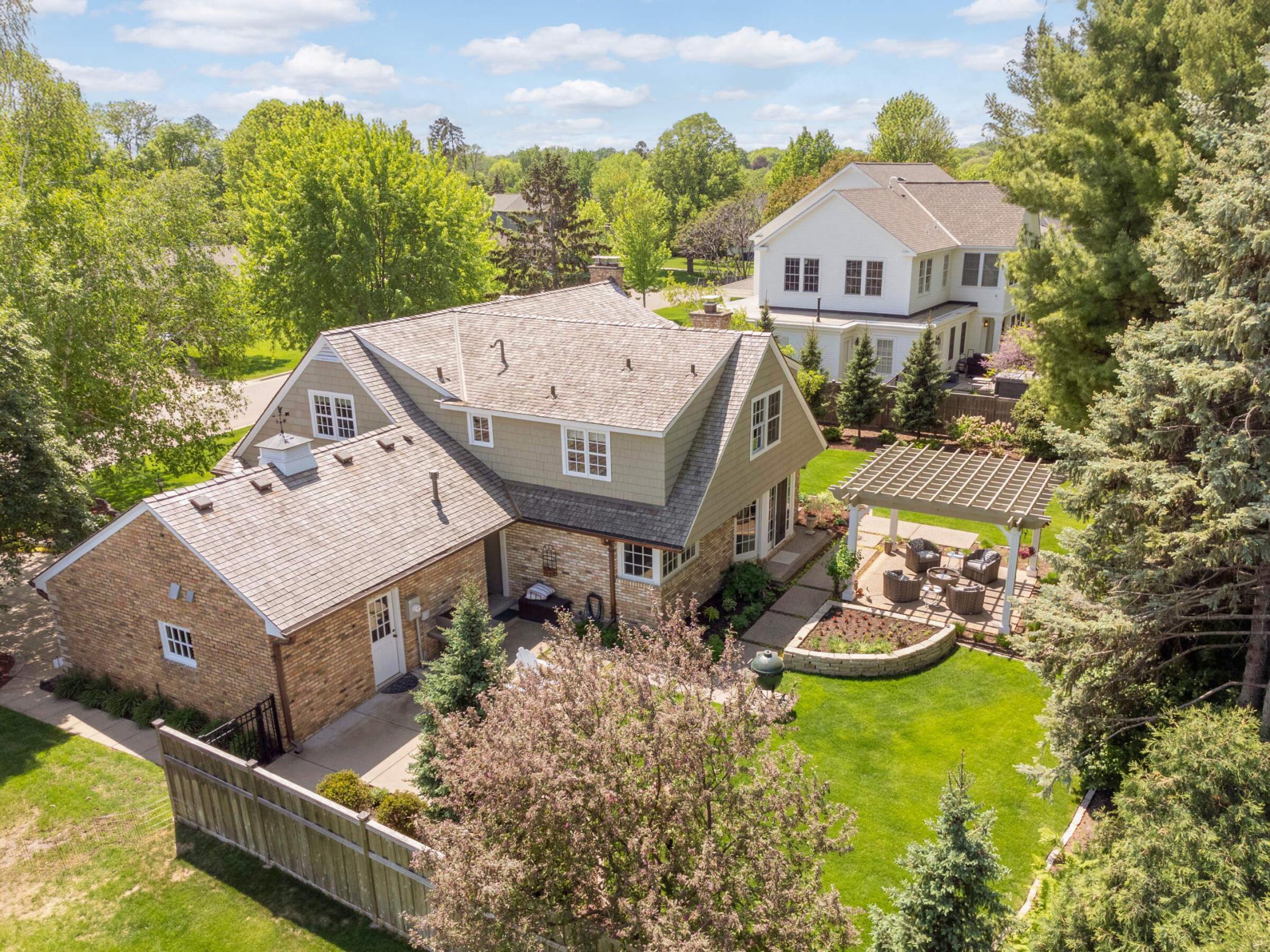 4606 Lakeview Drive, Minneapolis, Minnesota image 9