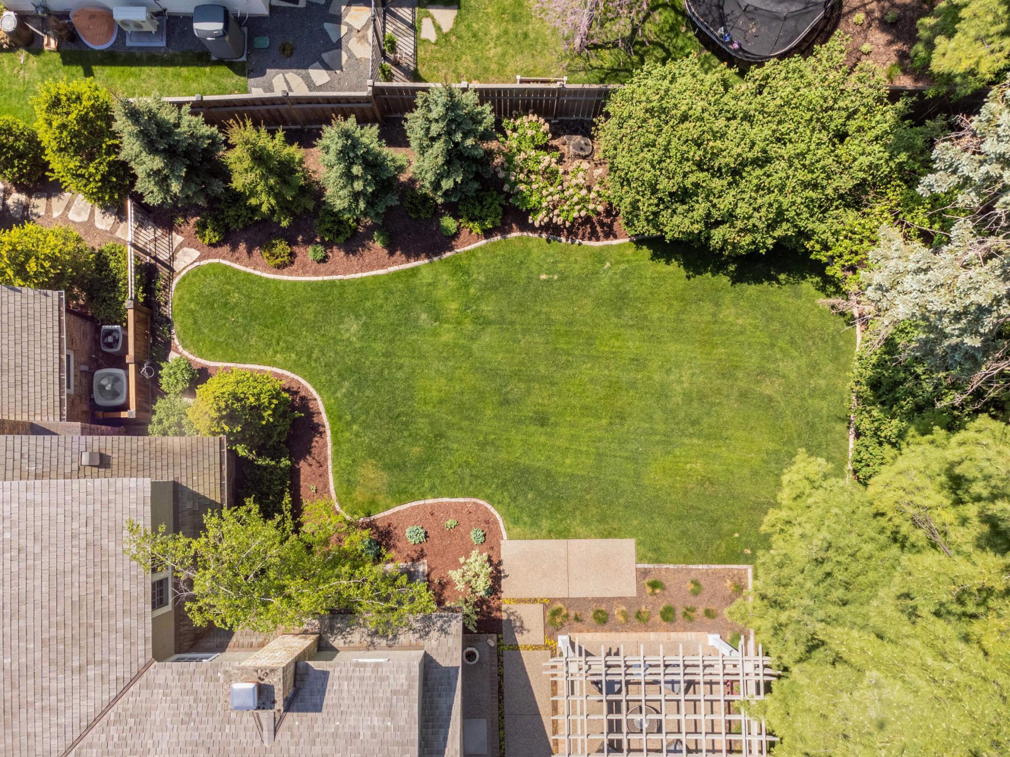 4606 Lakeview Drive, Minneapolis, Minnesota image 18