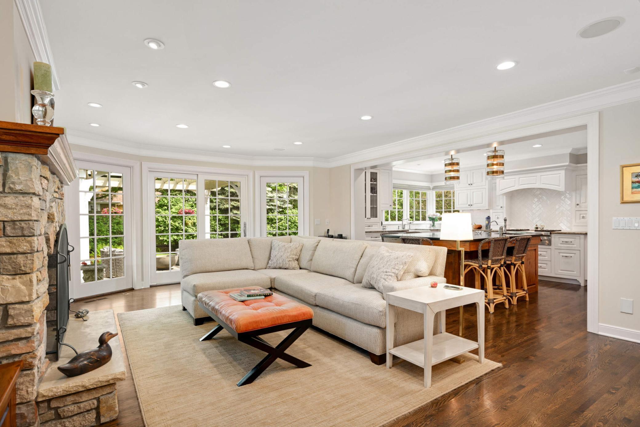 4606 Lakeview Drive, Minneapolis, Minnesota image 30