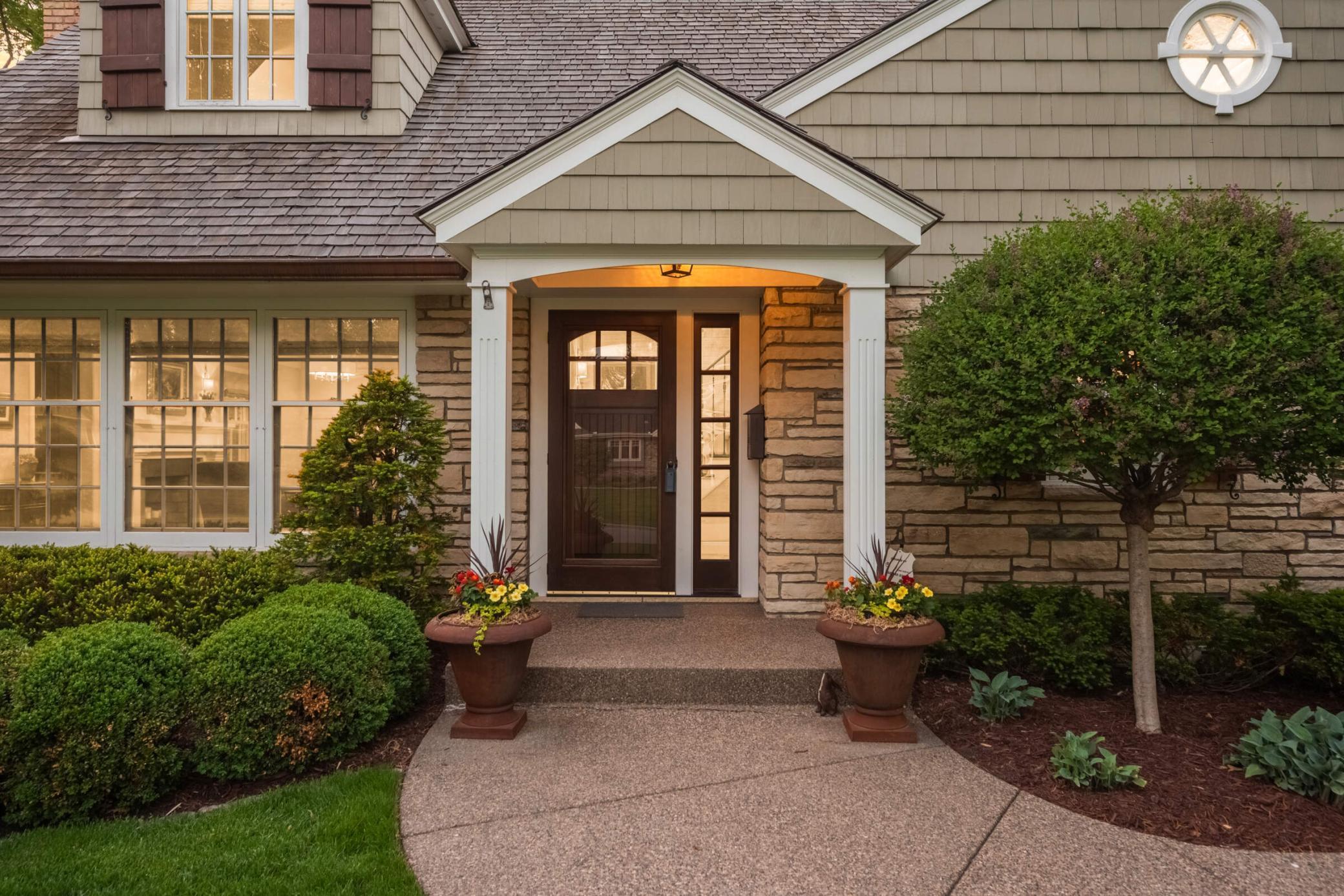 4606 Lakeview Drive, Minneapolis, Minnesota image 6