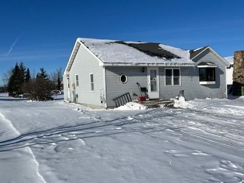 Homes For Sale - 401 4th Street<br/> Wadena County, Wadena, MN 56482