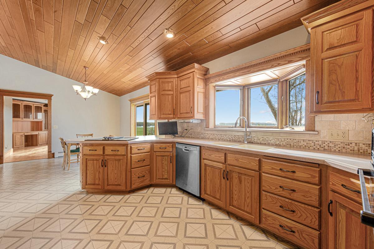 13701 Bagley Avenue, Faribault, Minnesota image 33