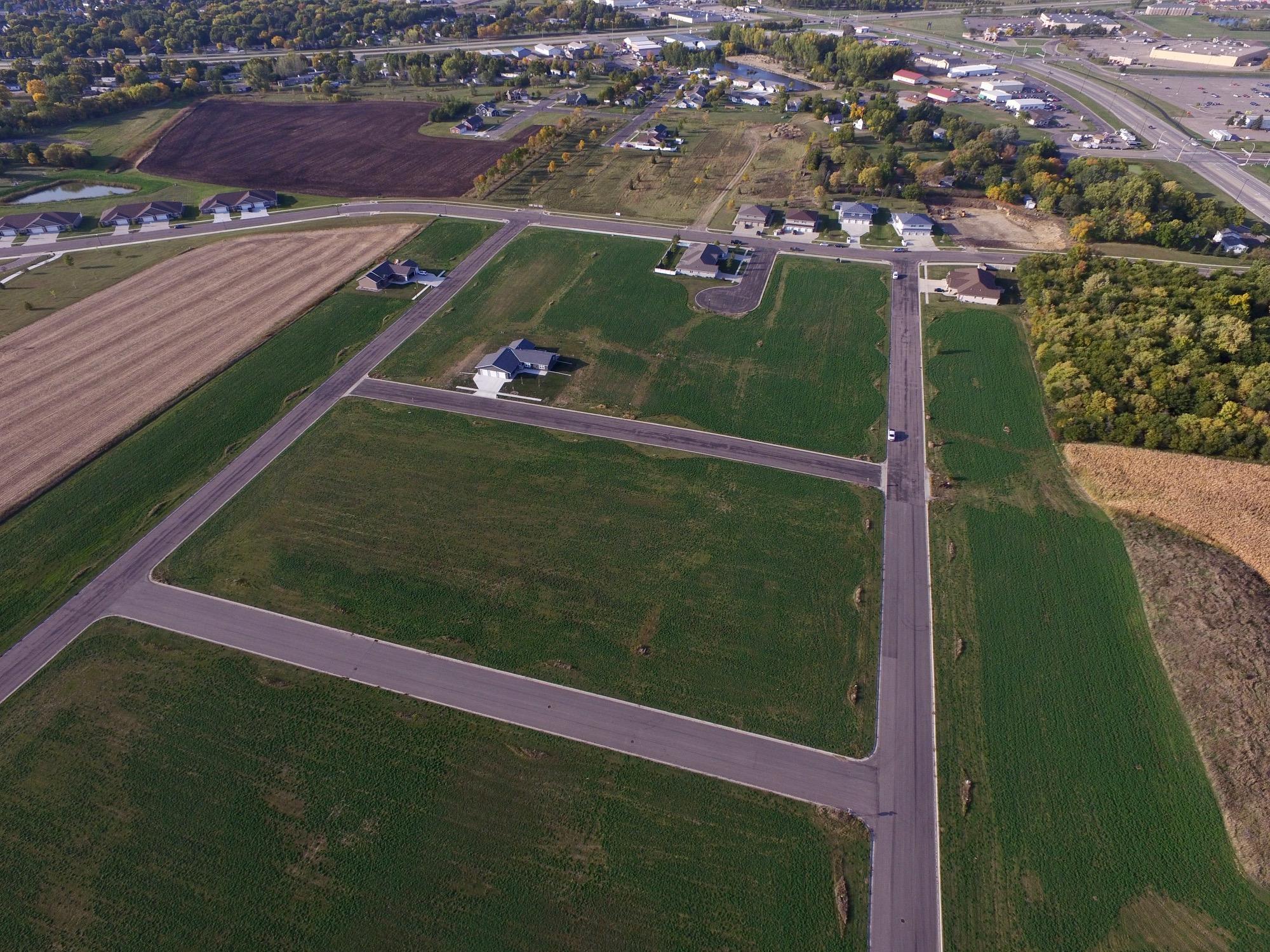 1506 Quartzite Circle, Marshall, Minnesota image 1