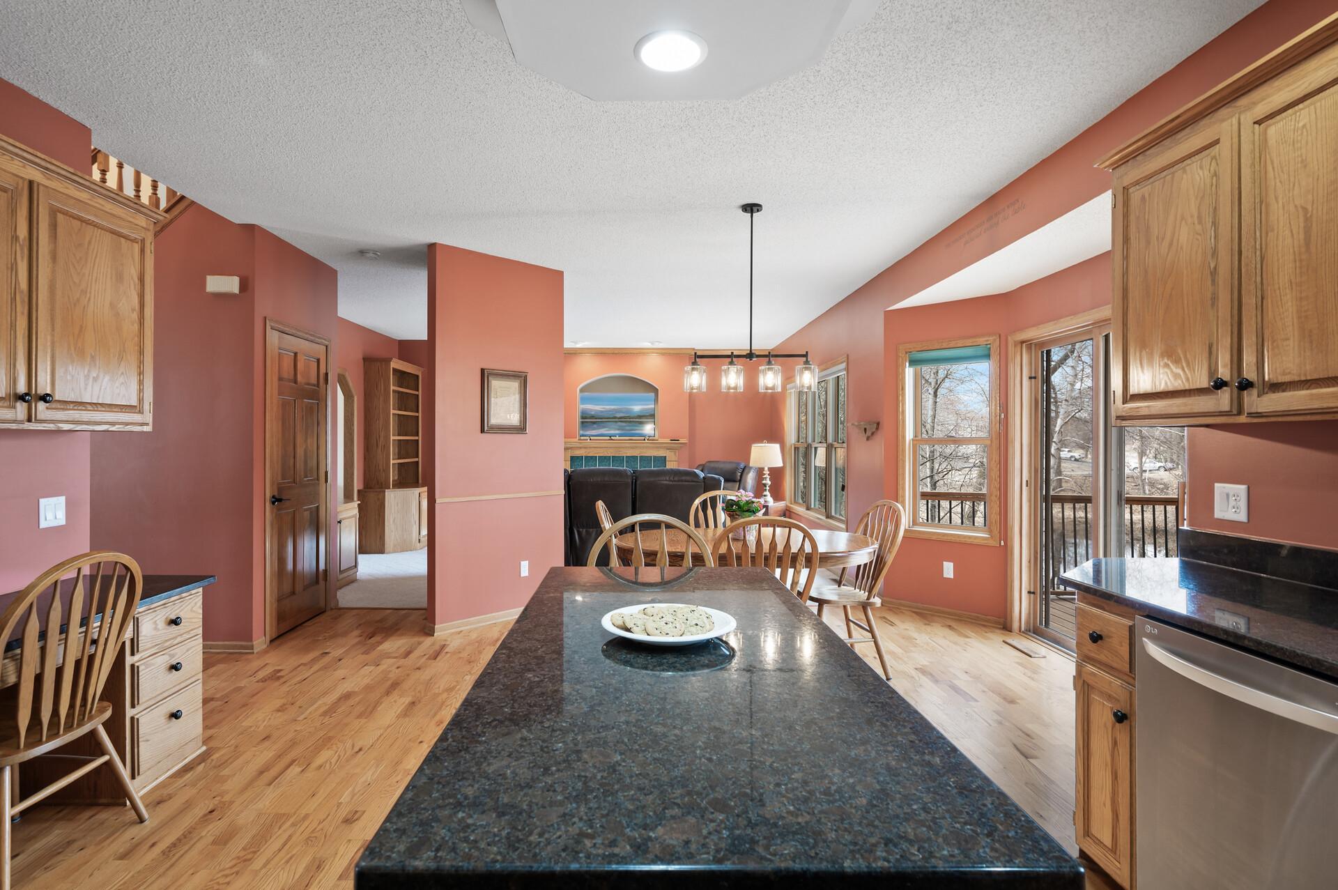 19594 Quinn Circle, Elk River, Minnesota image 12