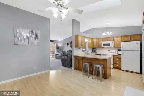 Townhouse For Sale - 2377 Grenadier Avenue<br/> Washington County, Saint Paul, MN 55128