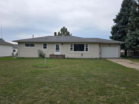 Homes For Sale - 1022 1st Street<br/> Cass County, Casselton, ND 58012