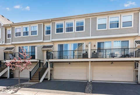 Townhouse For Sale - 4735 Victor Path<br/> Washington County, Hugo, MN 55038