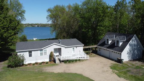Homes For Sale - 809 Van Dyke Road<br/> Alexandria, MN 56308