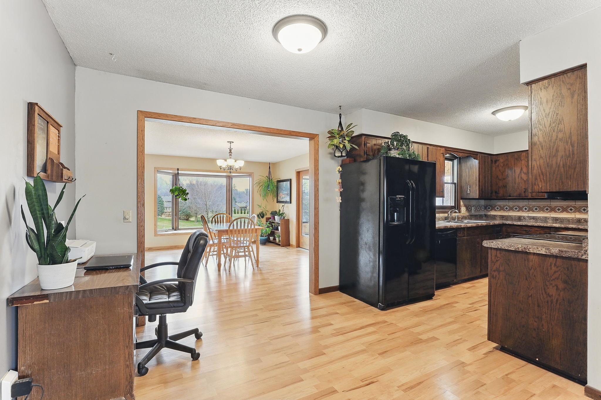 1507 19th Avenue, Faribault, Minnesota image 9
