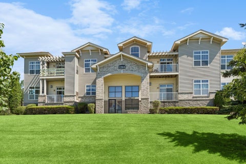 Condo For Sale - 1244 County Road D<br/> Saint Paul, MN 55109