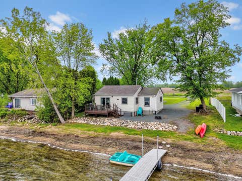 Homes For Sale - 11900 Mentzer Trail<br/> Lindstrom, MN 55045