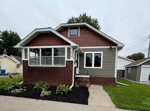 Homes For Sale - 319 Hamilton Street<br/> Winona, MN 55987