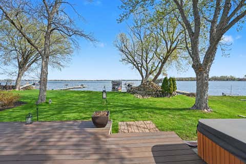 Homes For Sale - 1607 Beach Drive<br/> Forest Lake, MN 55025