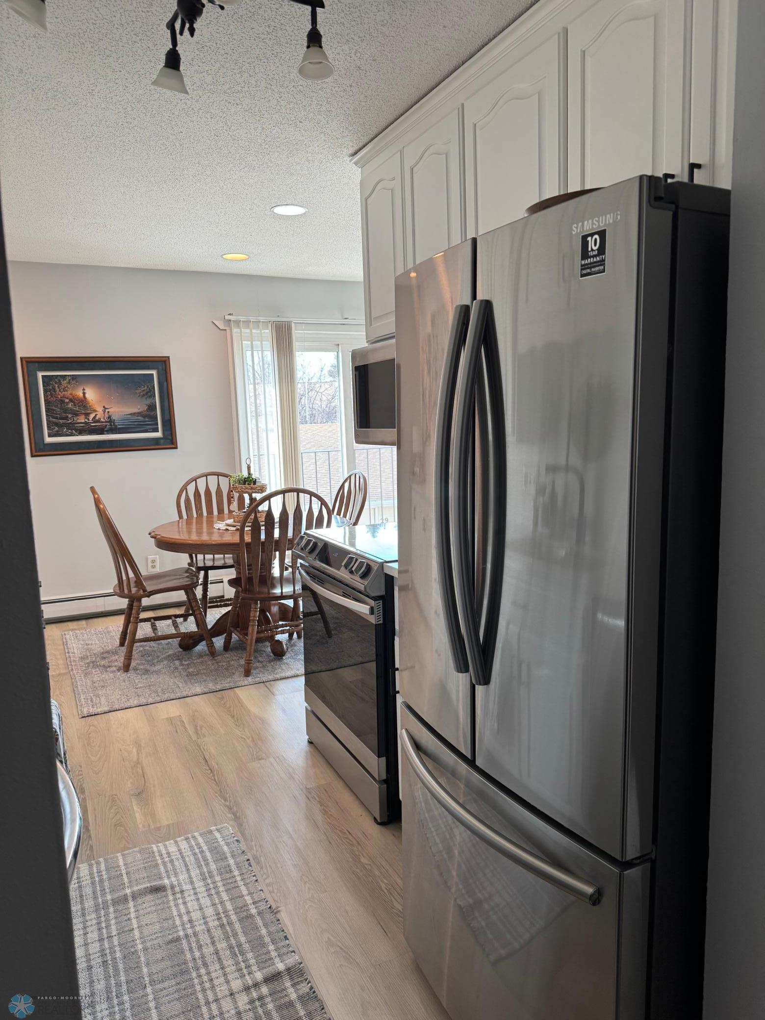 Fargo, North Dakota 58102, United States, 1 Bedroom Bedrooms, ,1 BathroomBathrooms,Residential,Pending,89439