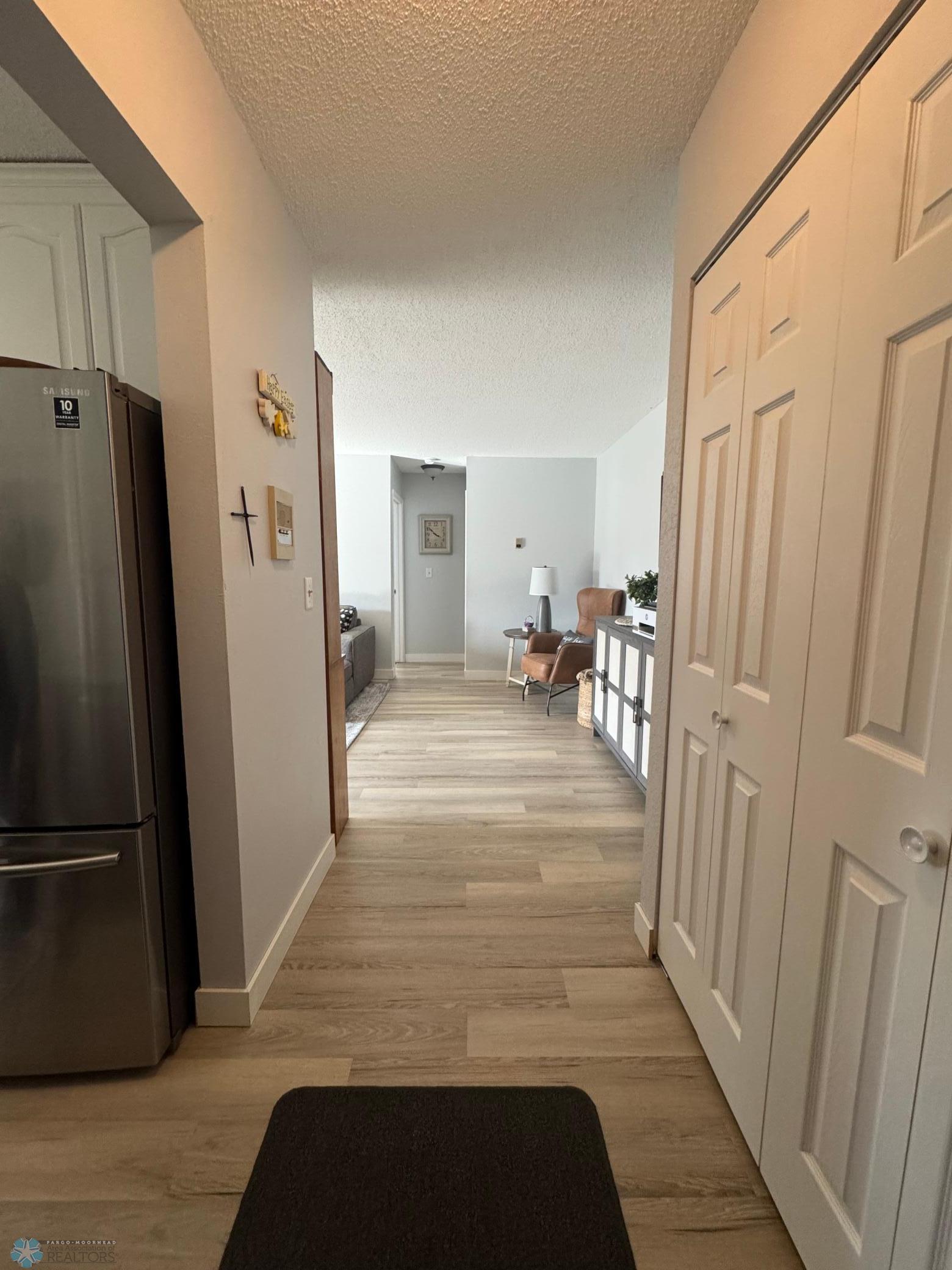 Fargo, North Dakota 58102, United States, 1 Bedroom Bedrooms, ,1 BathroomBathrooms,Residential,Pending,89439