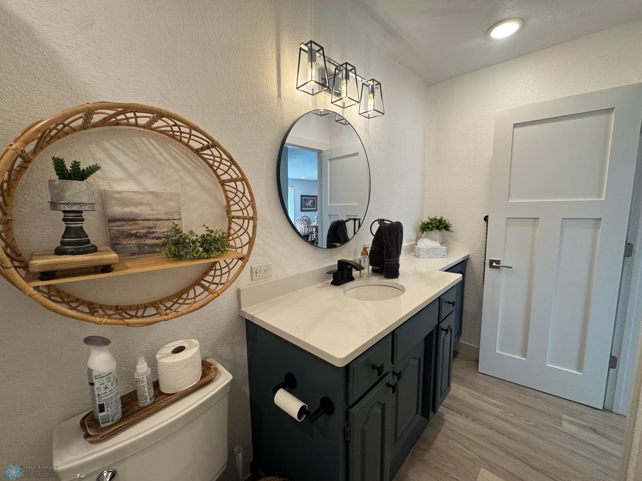 Fargo, North Dakota 58102, United States, 1 Bedroom Bedrooms, ,1 BathroomBathrooms,Residential,Pending,89439