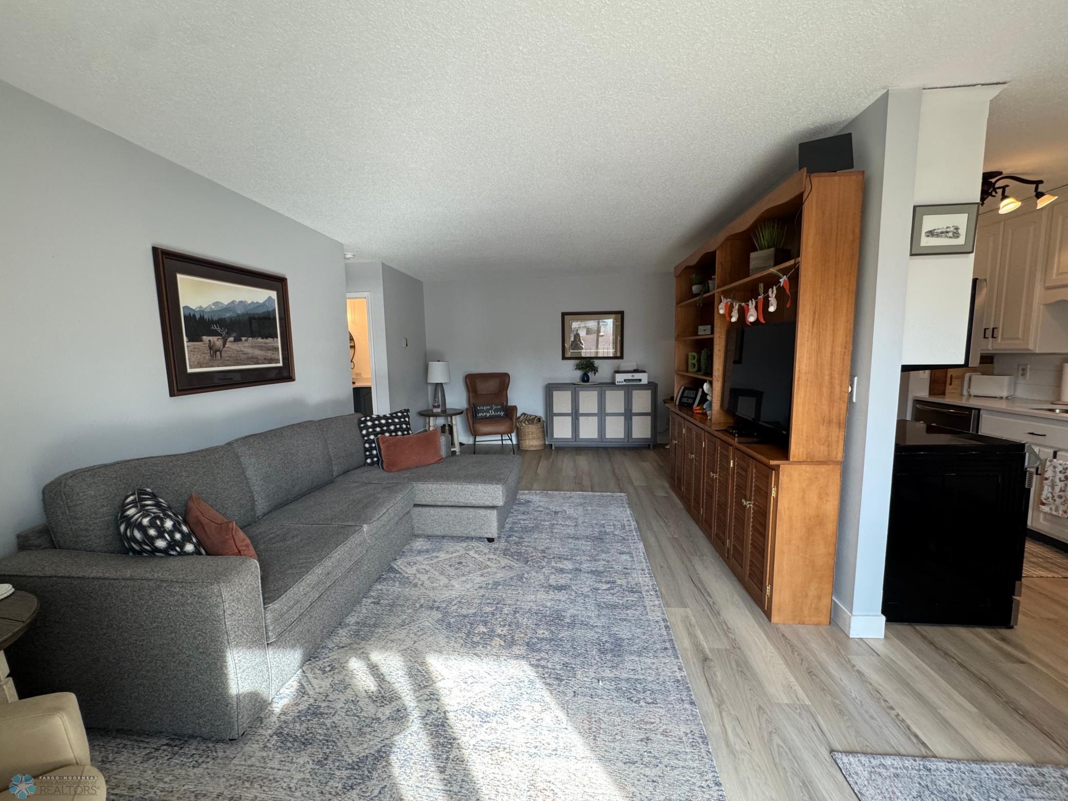 Fargo, North Dakota 58102, United States, 1 Bedroom Bedrooms, ,1 BathroomBathrooms,Residential,Pending,89439