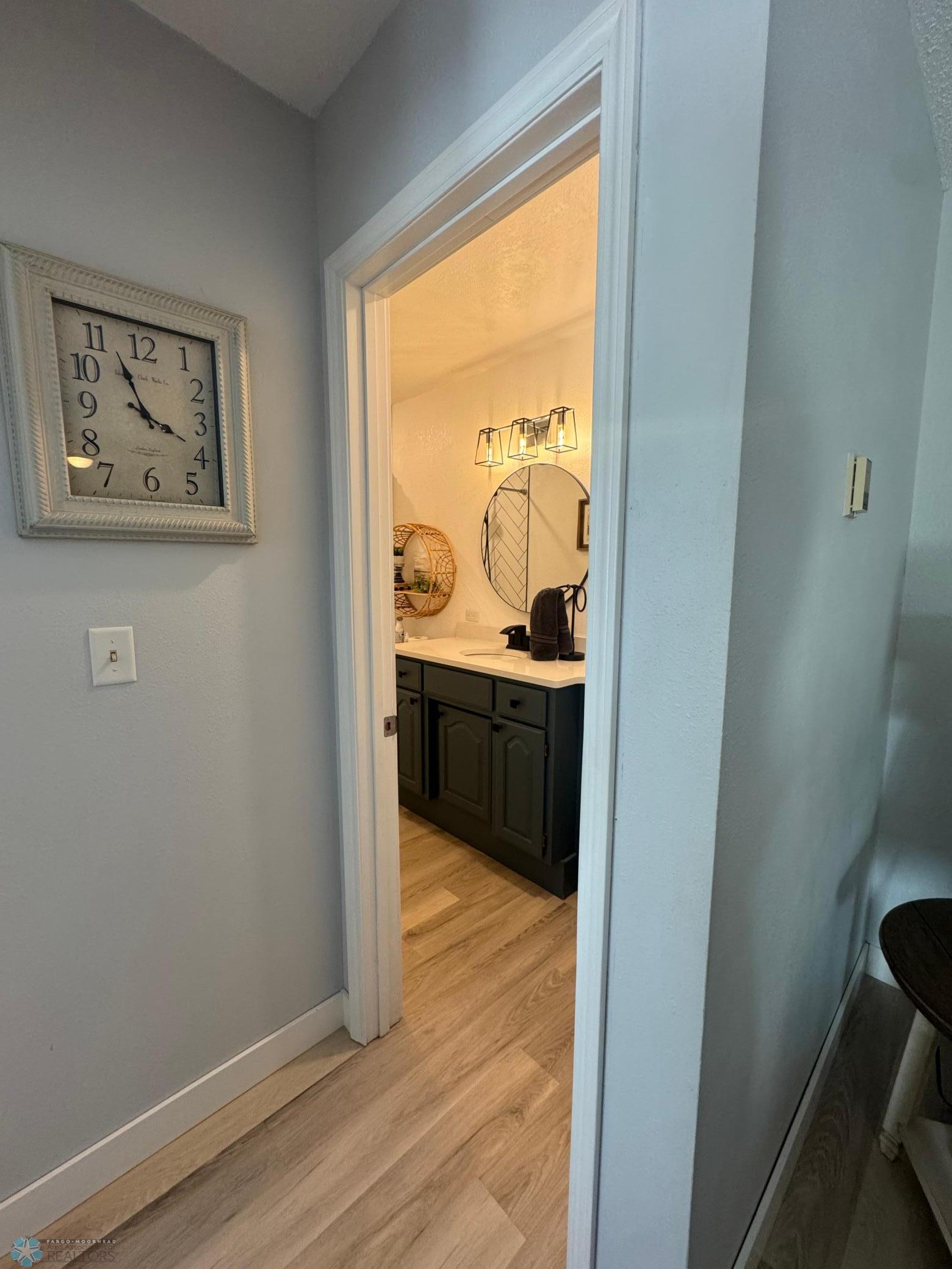 Fargo, North Dakota 58102, United States, 1 Bedroom Bedrooms, ,1 BathroomBathrooms,Residential,Pending,89439