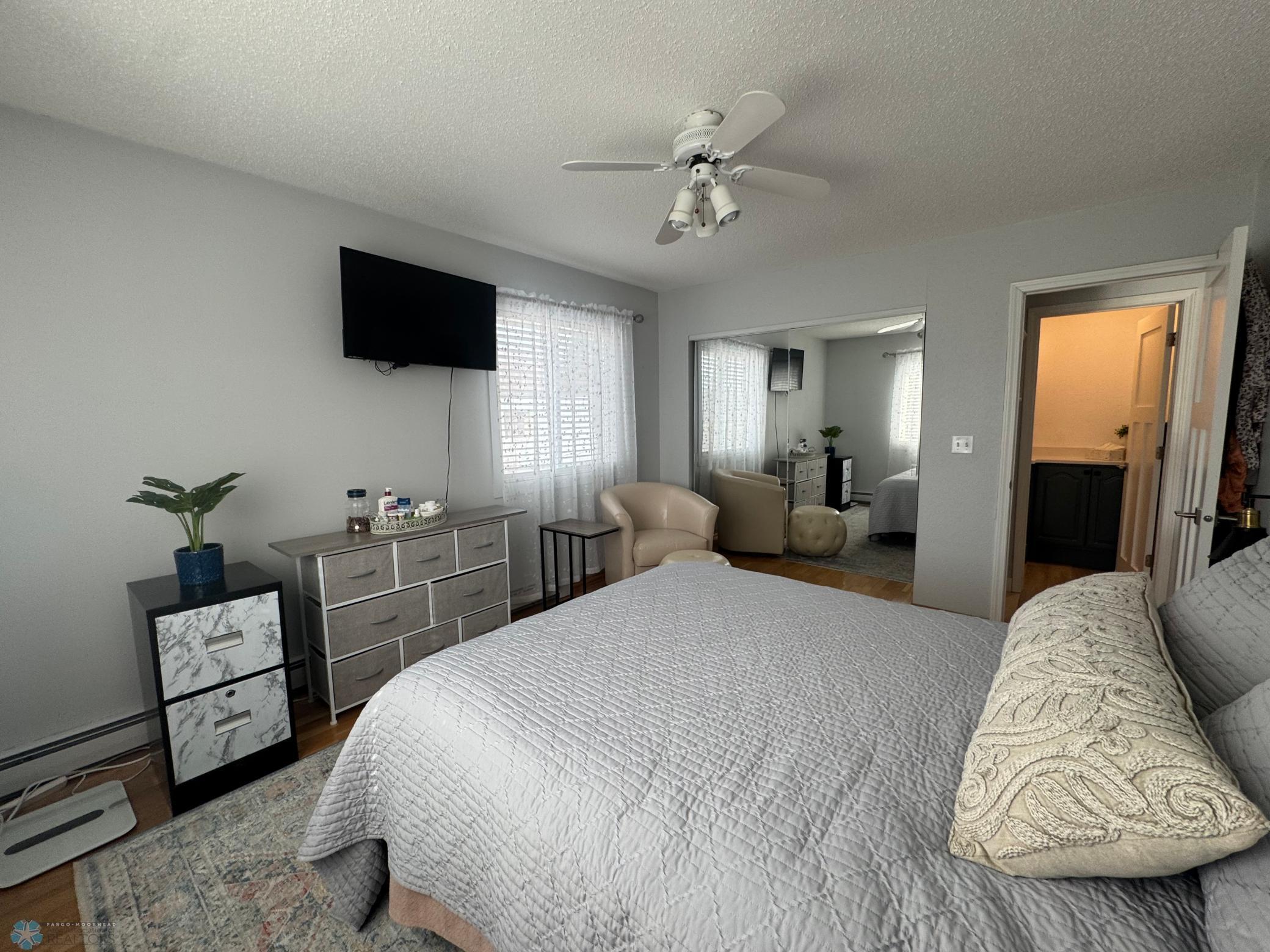 Fargo, North Dakota 58102, United States, 1 Bedroom Bedrooms, ,1 BathroomBathrooms,Residential,Pending,89439