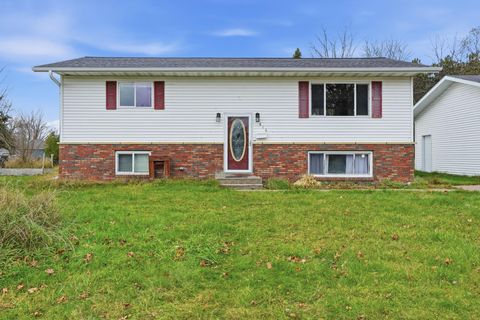 Homes For Sale - 816 E 9th Street<br/> Rusk County, Ladysmith, WI 54848