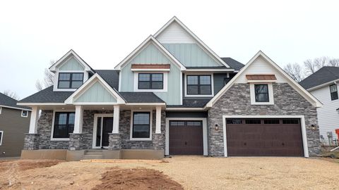 Homes For Sale - 1884 Royal Boulevard<br/> Lake Elmo, MN 55042