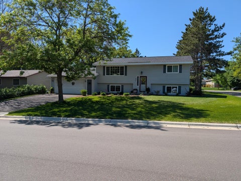 Homes For Sale - 251 Highland Street<br/> Annandale, MN 55302