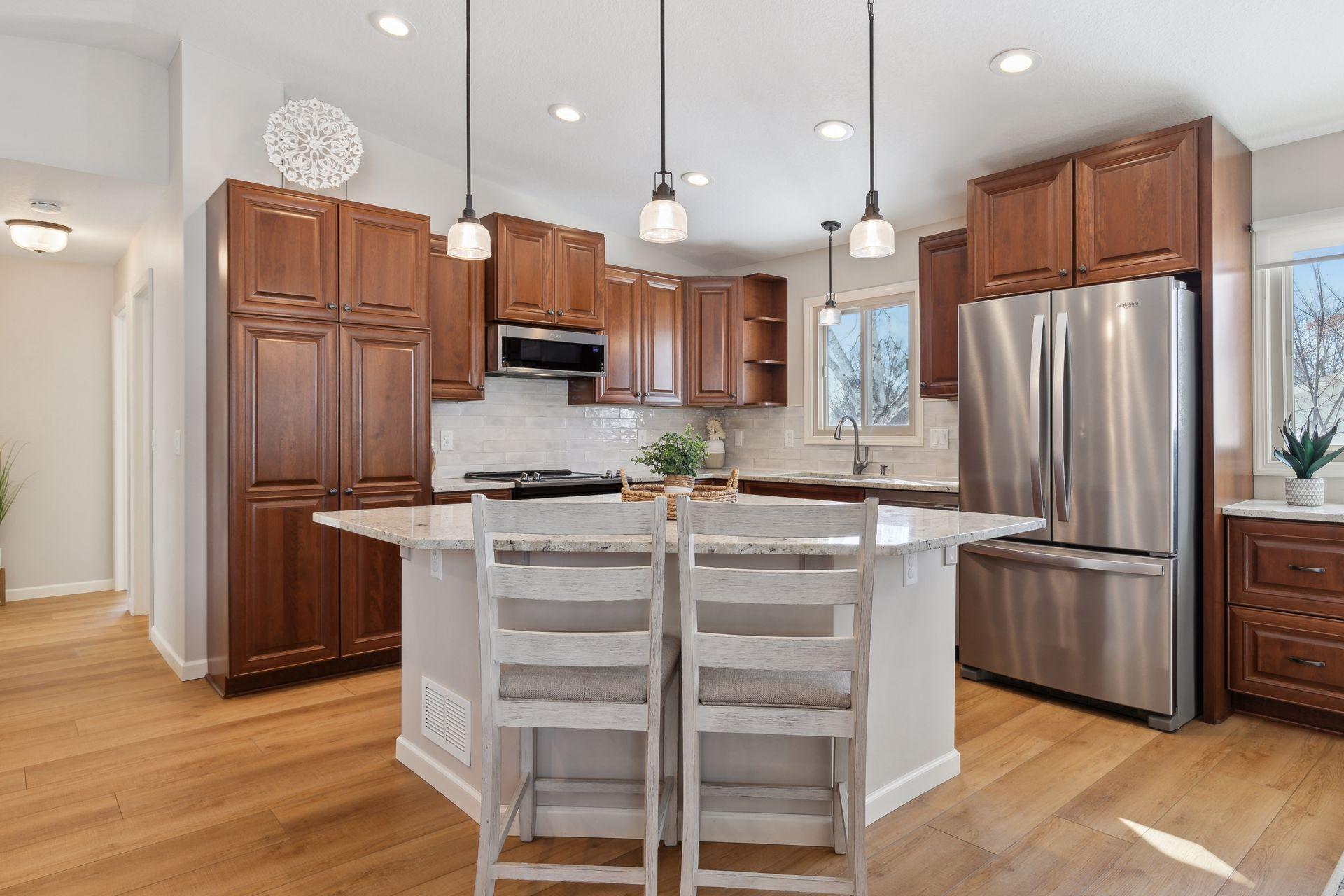 1408 Valley View Road, Chaska, Minnesota image 1