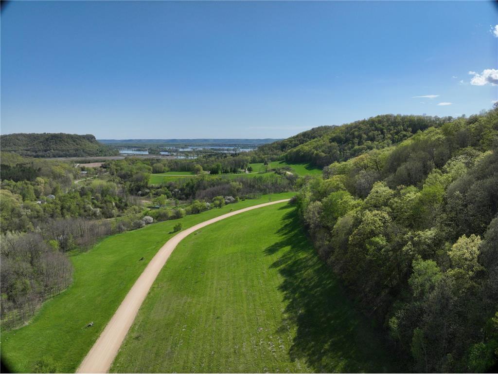 S1519 Shawnee Drive, Alma, Wisconsin image 1