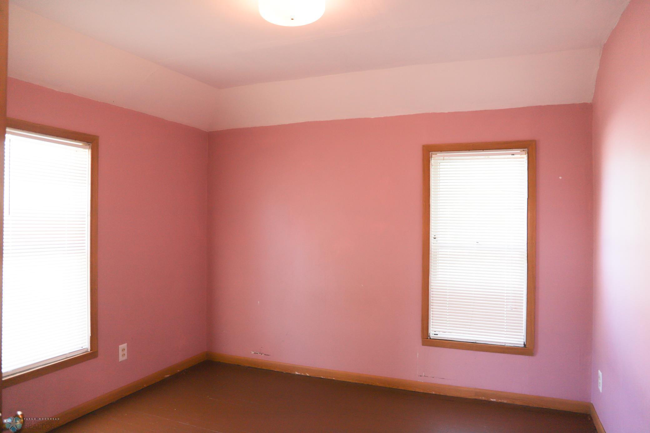 Glyndon, Minnesota 56547, United States, 3 Bedrooms Bedrooms, ,2 BathroomsBathrooms,Residential,Pending,54926