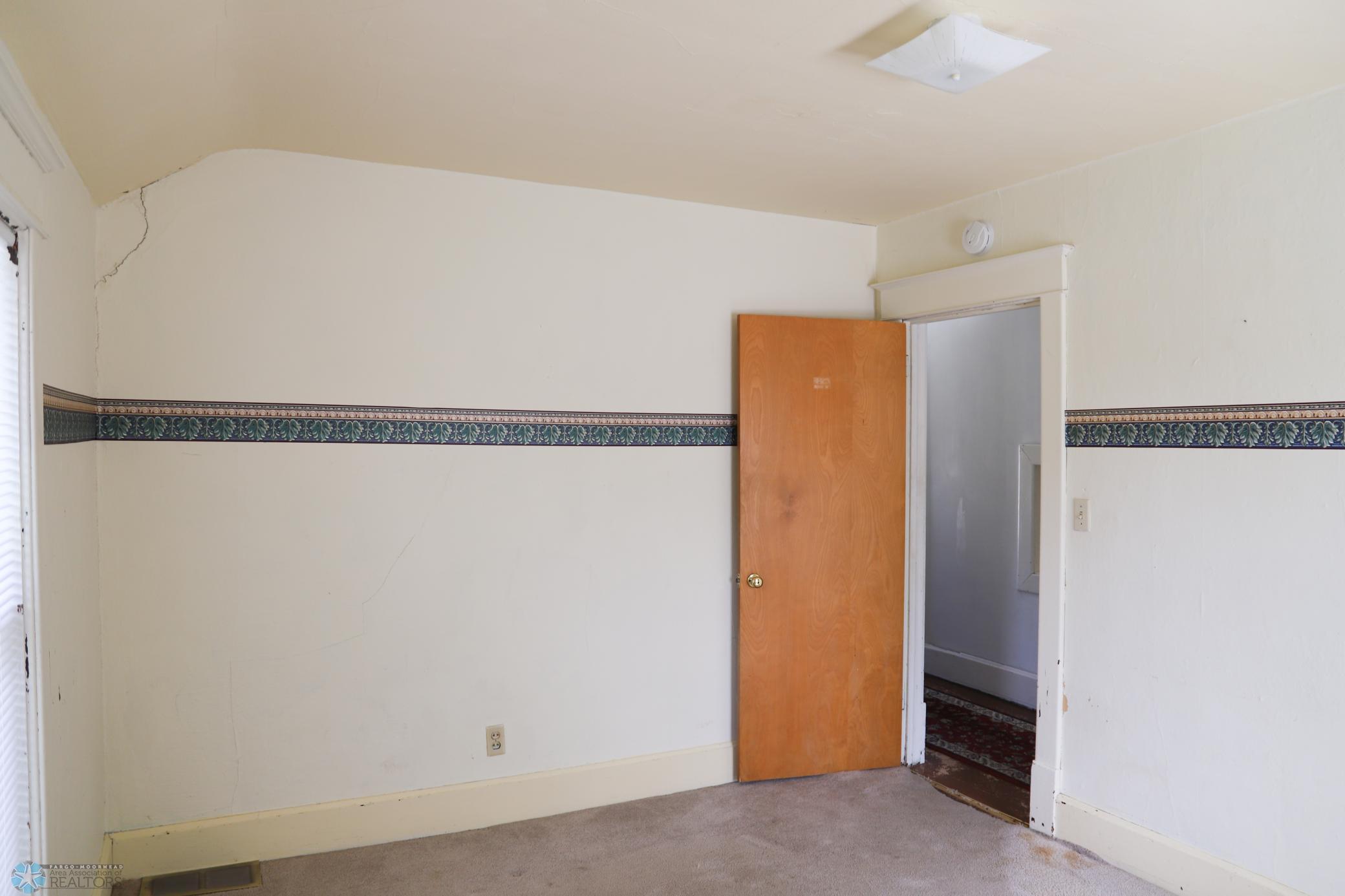 Glyndon, Minnesota 56547, United States, 3 Bedrooms Bedrooms, ,2 BathroomsBathrooms,Residential,Pending,54926