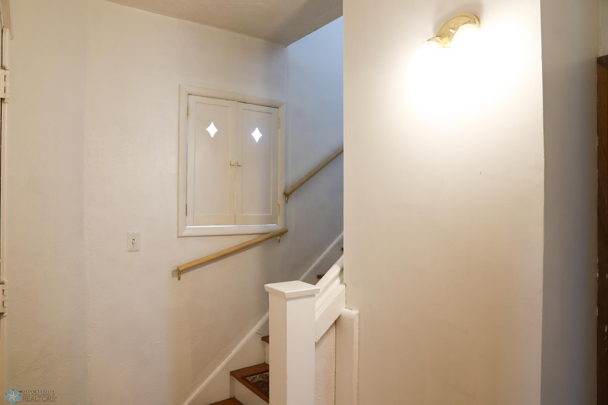 Glyndon, Minnesota 56547, United States, 3 Bedrooms Bedrooms, ,2 BathroomsBathrooms,Residential,Pending,54926