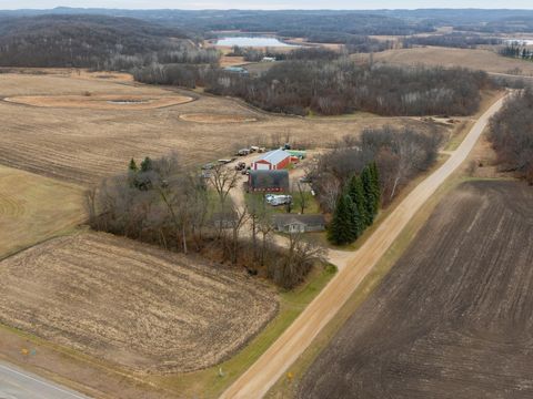 Homes For Sale - 20468 Appaloosa Road<br/> Pelican Rapids, MN 56572