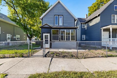 Homes For Sale - 513 Van Buren Avenue<br/> Saint Paul, MN 55103