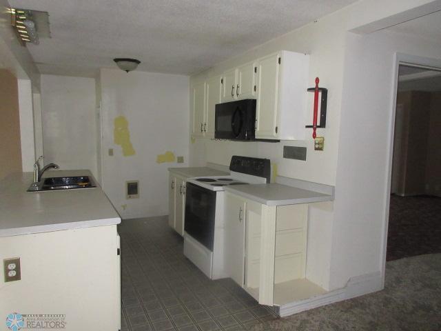 Alice, North Dakota 58031, United States, 2 Bedrooms Bedrooms, ,1 BathroomBathrooms,Residential,Pending,46179