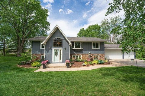 Homes For Sale - 20426 Kanes Lane<br/> Prior Lake, MN 55372