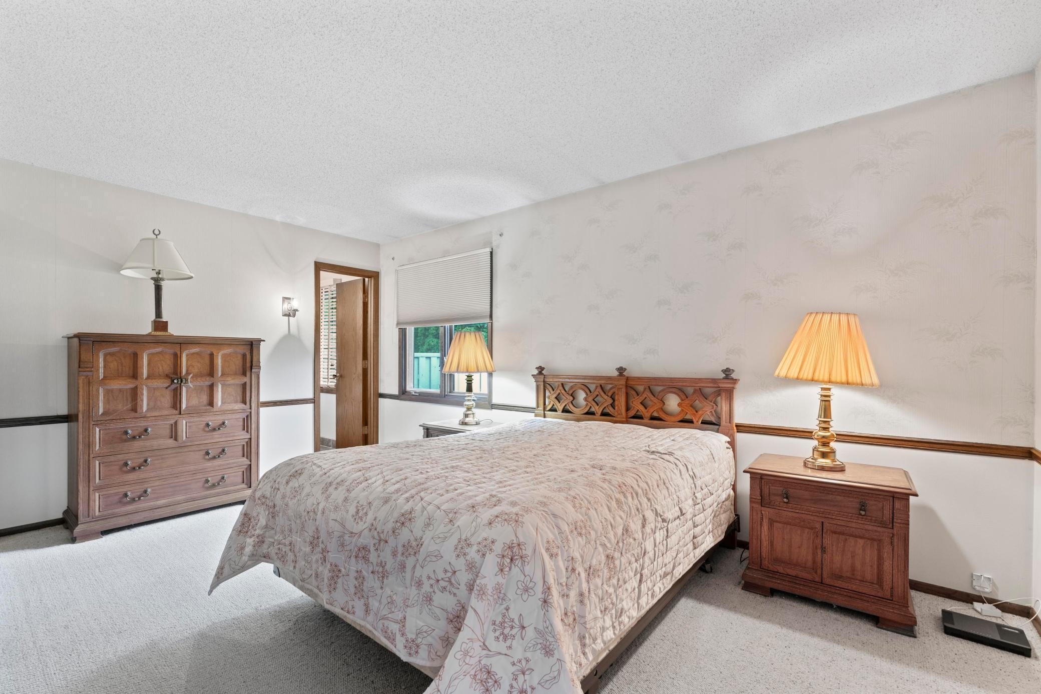 14112 Frontier Lane, Burnsville, Minnesota image 8