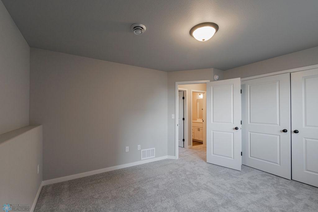 1275 Marlys Drive, West Fargo, North Dakota image 34