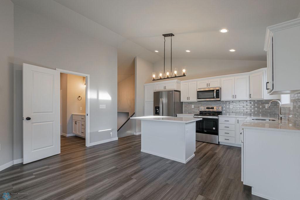 1275 Marlys Drive, West Fargo, North Dakota image 11