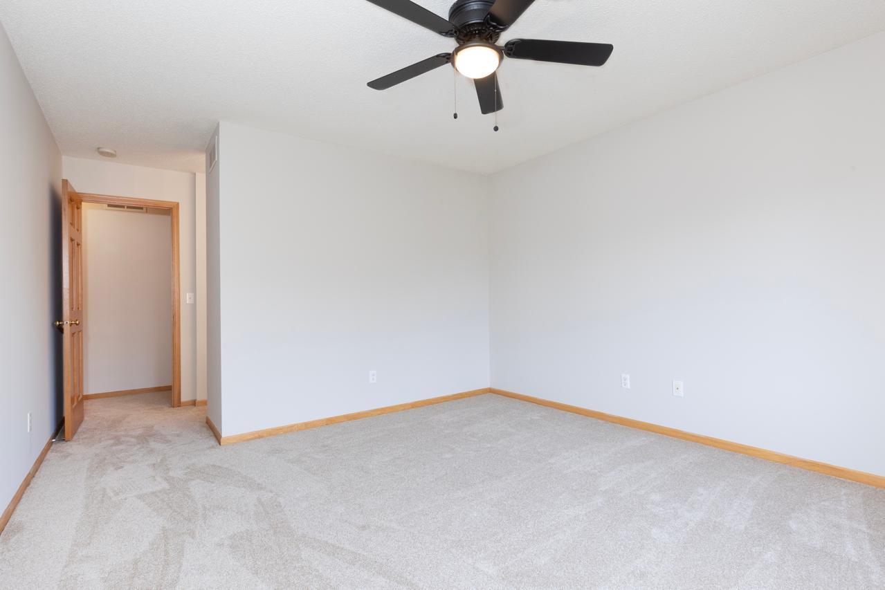 10035 Gristmill Ridge, Eden Prairie, Minnesota image 34