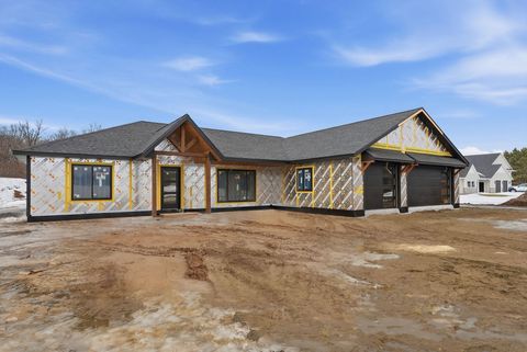 Homes For Sale - 7215 Emerald Drive<br/> Douglas County, Alexandria, MN 56308