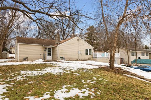 Homes For Sale - 5749 Grandview Boulevard<br/> Mound, MN 55364