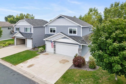 Townhouse For Sale - 1007 Alexander Court<br/> Montrose, MN 55363