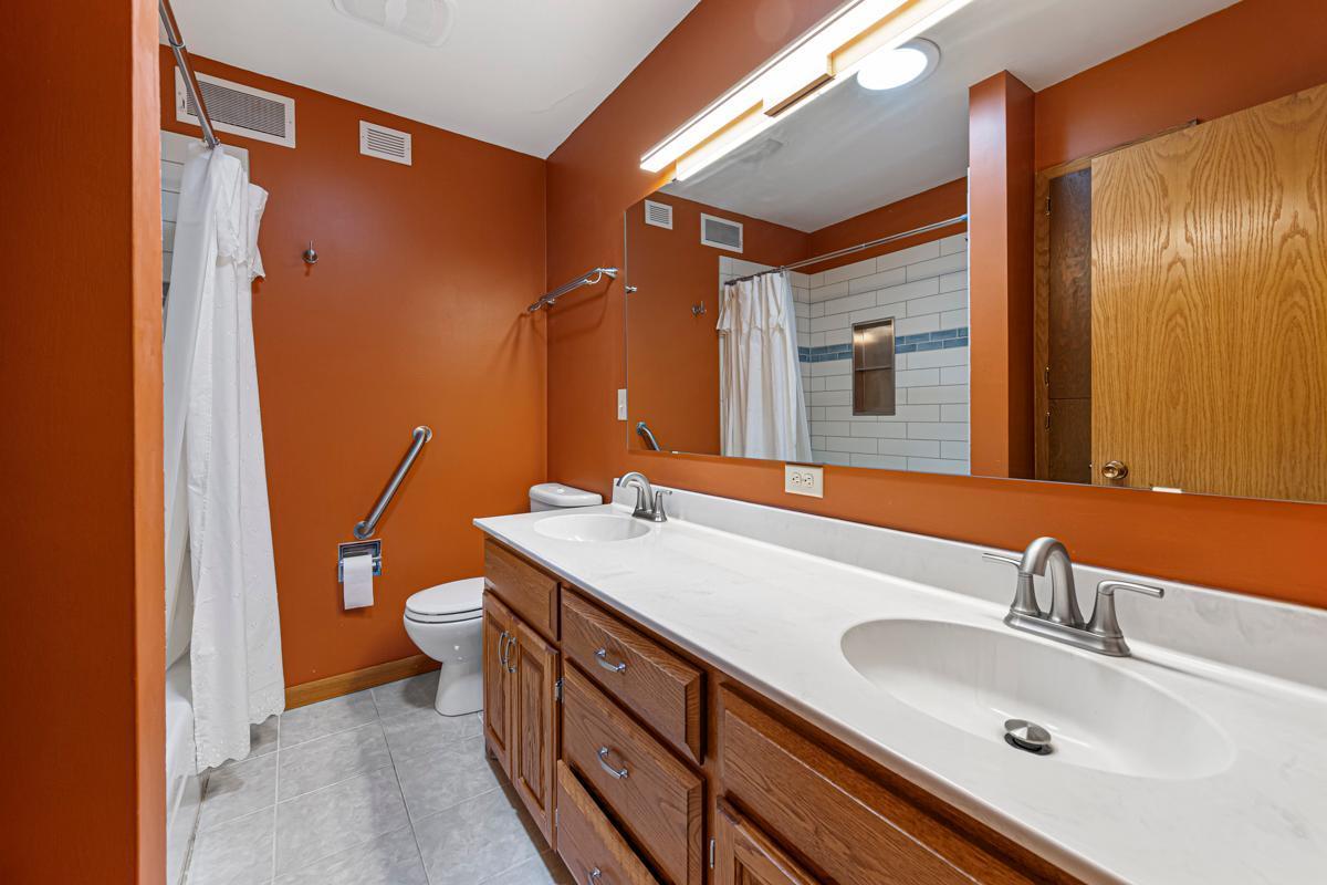 742 Sioux Lane, Saint Peter, Minnesota image 15